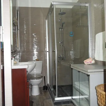 Sunshine Apts, Two Bedroom , Free Internet, No 3