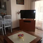 公寓 Sunshine Apts, Two Bedroom , Free Internet, No 3