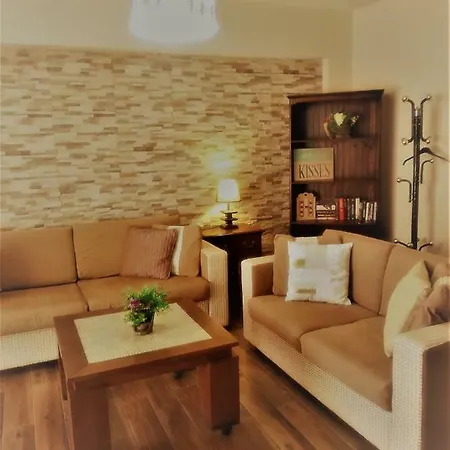 דירה Sunshine Apts, Two Bedroom , Free Internet, No 3 איה נאפה