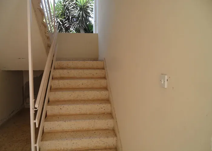 Sunshine Apts, Two Bedroom , Free Internet, No 3 Ayia Napa